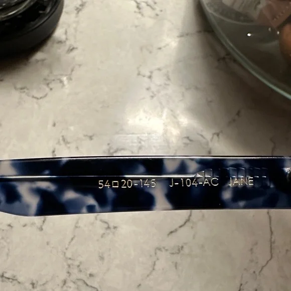 Elisa Johnson Blue Tortoise Shell Sunglasses - Picture 4 of 6